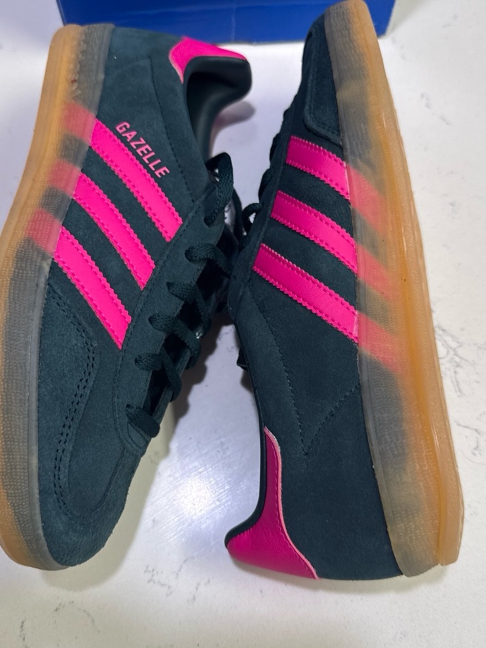 adidas Gazelle Indoor W Aurora Ivy Shock Pink JS1416 Women 6.5 / Men 5.5 Sneaker
